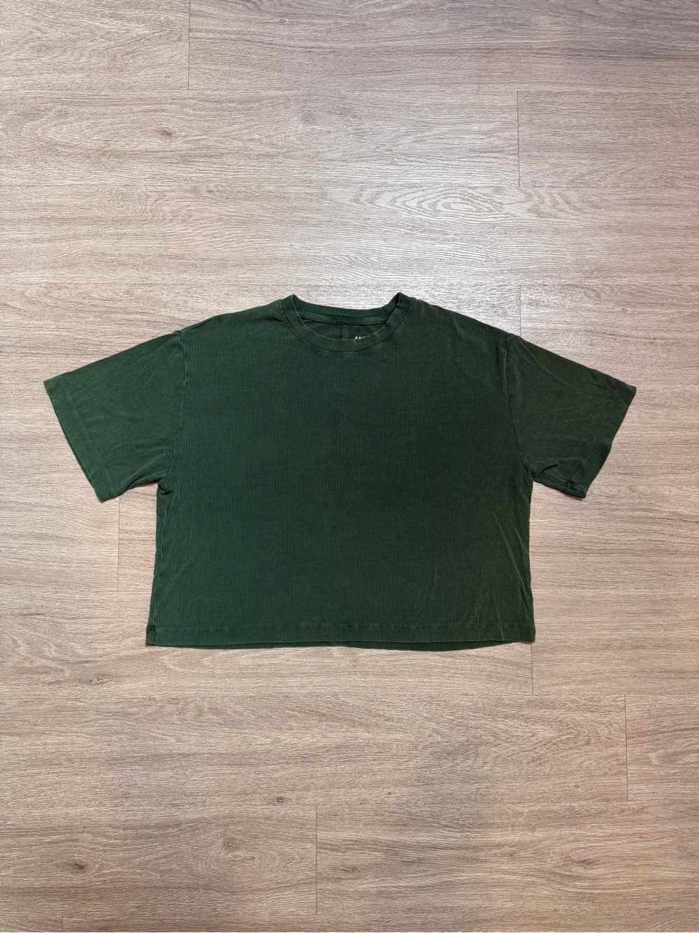 Super soft American Eagle Outfitters Boxy Crop Tee - Dark Green